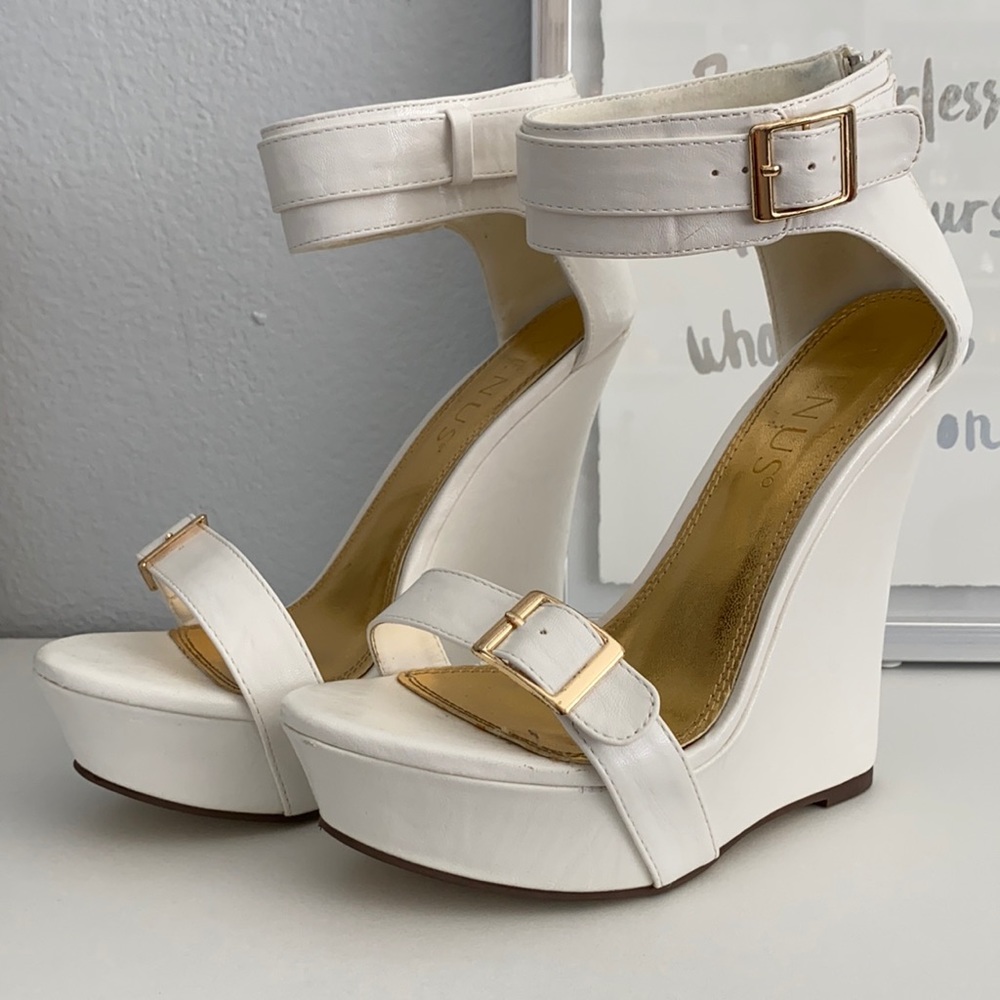 White Solid Wedges - image 1